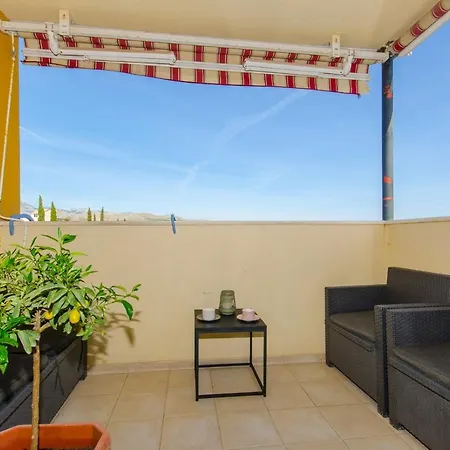 Three Bedroom With Sea View And Secure Private Garage Apartment *